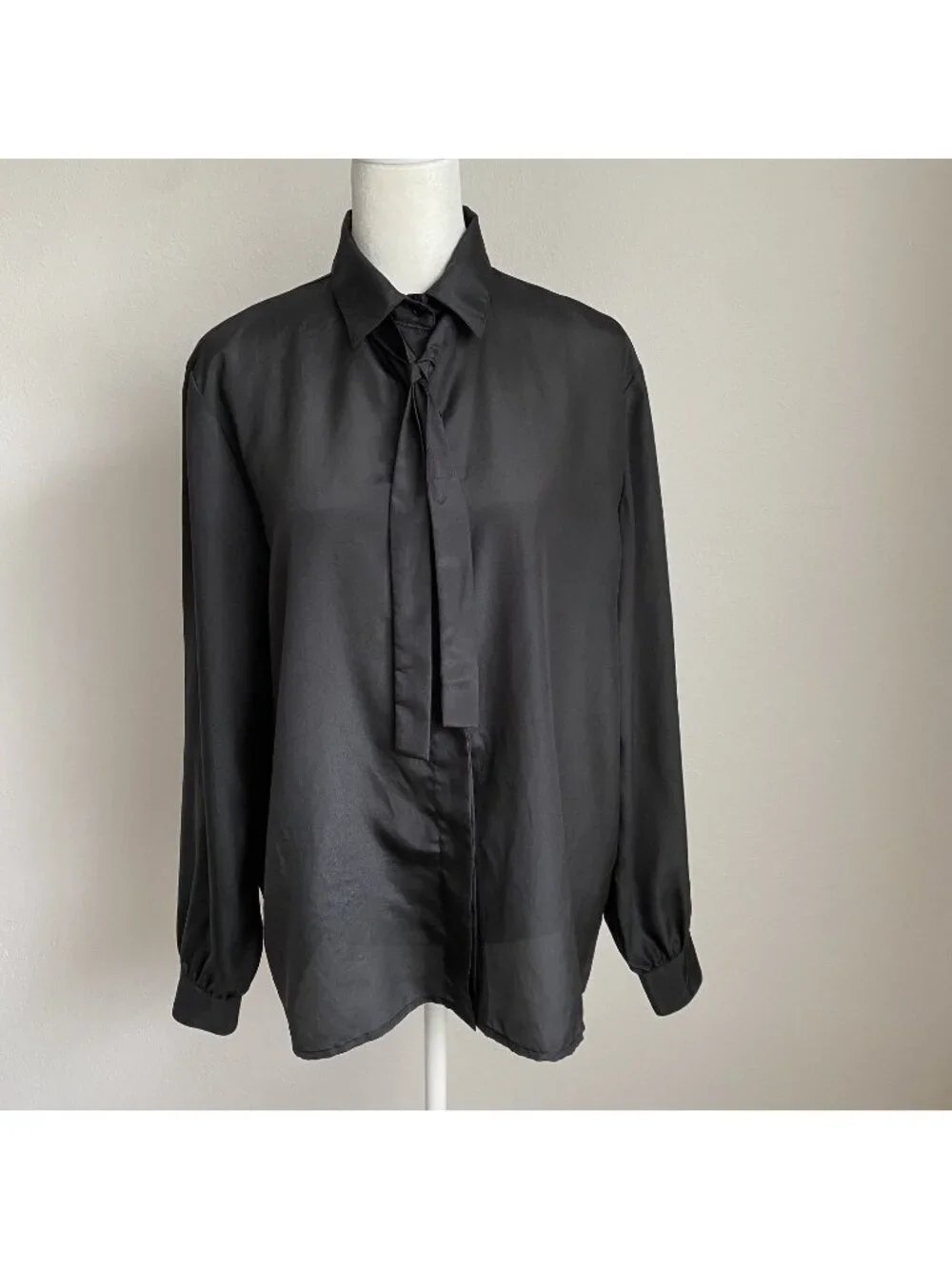 Country Suburbans Womens 10 Black Blouse Buttonup Collar Long Sleeve